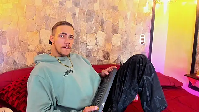 PatrickS25 online show from 02/27/26, 04:12