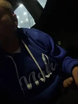 ValuedConcept687 online show from 12/16/25, 04:06