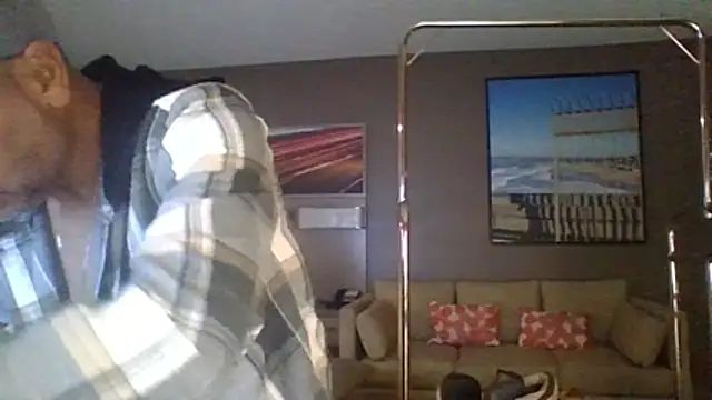 ValuedConcept687 online show from 02/07/26, 03:47