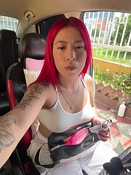 Scarlett firee online show from 12/17/25, 05:07