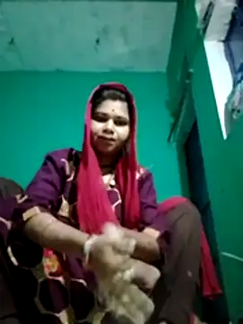 Snapshot of Big_hot44 chatting on 12/18/25, 01:00 Big hot44 online show from 12/18/25, 01:00