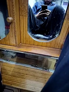 AlphaAura460 online show from 12/18/25, 07:57