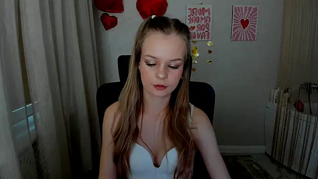 MidnighteAura online show from 02/22/26, 11:45