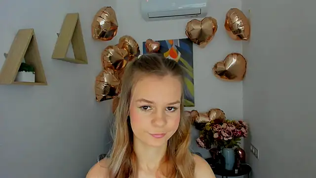 MidnighteAura online show from 02/12/26, 11:21