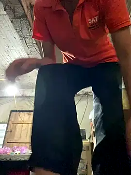 Snapshot of Lilik2 chatting on 12/17/25, 08:08 Lilik2 online show from 12/17/25, 08:08