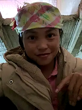 Snapshot of Lilik2 chatting on 12/14/25, 08:09 Lilik2 online show from 12/14/25, 08:09