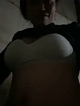 Snapshot of Lilik2 chatting on 12/04/25, 08:52 Lilik2 online show from 12/04/25, 08:52