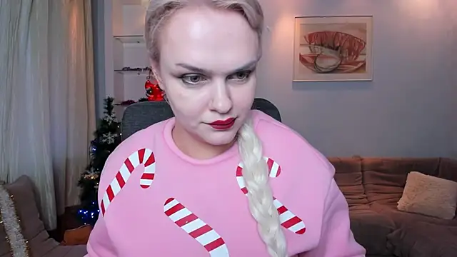 KamillaJei online show from 12/17/25, 06:18