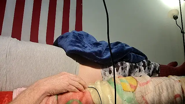 Snapshot of Olewrench35 chatting on 12/02/25, 05:36 Olewrench35 online show from 12/02/25, 05:36