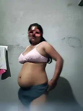 Snapshot of Curvy_Chaaya chatting on 01/11/26, 04:30 Curvy Chaaya online show from 01/11/26, 04:30