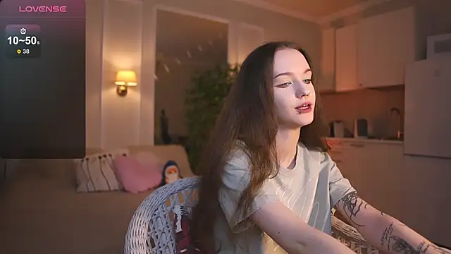 lunaice   online show from 12/02/25, 08:05