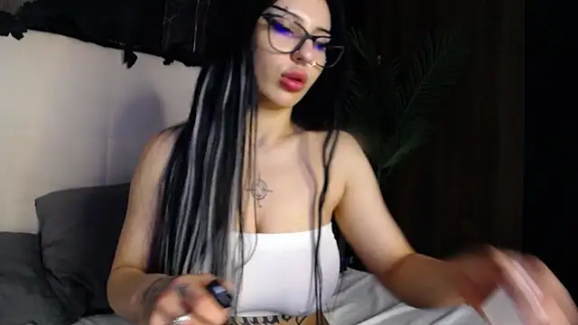 RavenFoxxy online show from 05/16/26, 10:58