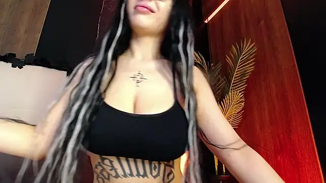 RavenFoxxy online show from 05/13/26, 05:36