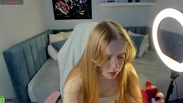 Snapshot of Victori_Fox chatting on 05/07/26, 11:41 Victori Fox online show from 05/07/26, 11:41
