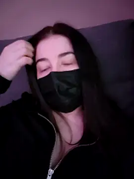 Lana rei online show from 12/17/25, 07:24
