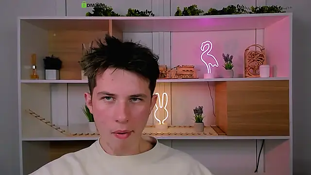 leo valor online show from 12/16/25, 02:32