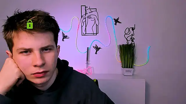 leo valor online show from 12/21/25, 07:10