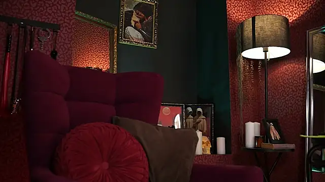 Snapshot of Roxa_Lana chatting on 05/25/26, 01:43 Roxa Lana online show from 05/25/26, 01:43
