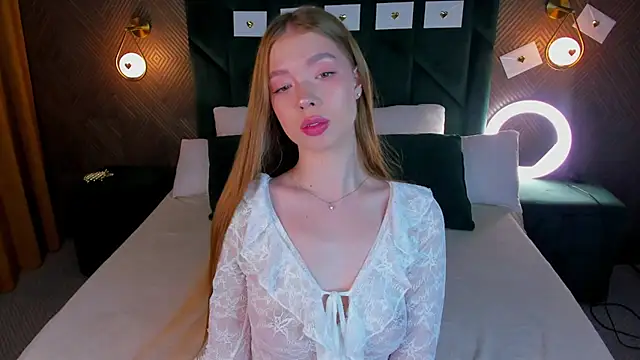 Snapshot of Tessa_Sunn chatting on 06/25/26, 12:19 Tessa Sunn online show from 06/25/26, 12:19