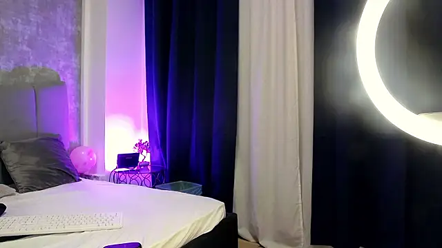 LucyRayy online show from 02/26/26, 08:31