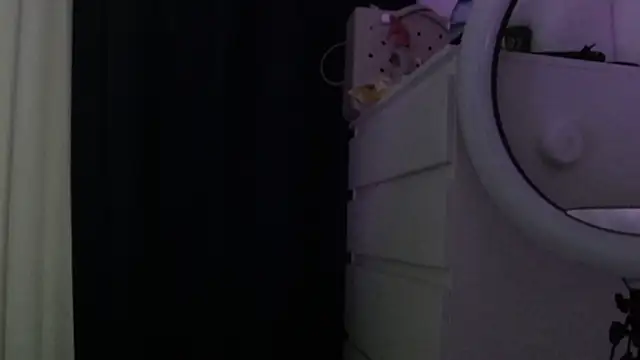 LucyRayy online show from 02/12/26, 07:57