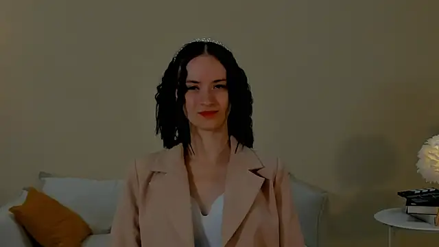 LeonilaNed online show from 12/02/25, 07:43