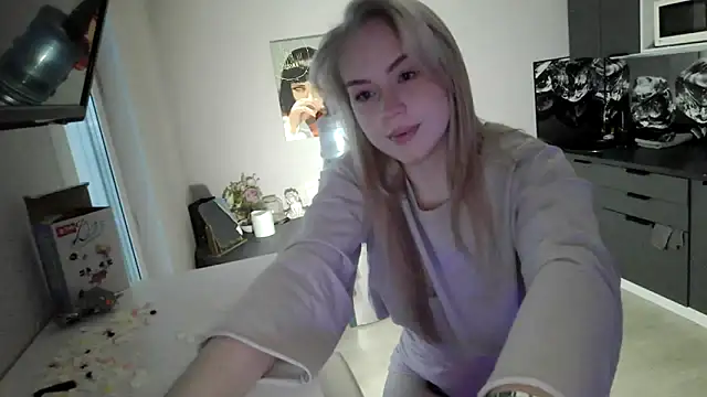 LunaPeony online show from 02/01/26, 10:46