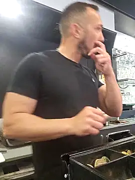 kunzpl online show from 04/17/26, 07:44