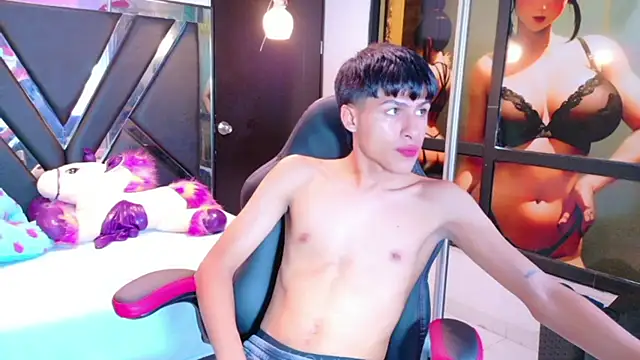 StormLuxX online show from 02/08/26, 06:27