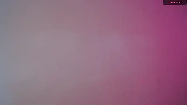 Snapshot of MisNicol chatting on 01/09/26, 04:14 MisNicol online show from 01/09/26, 04:14