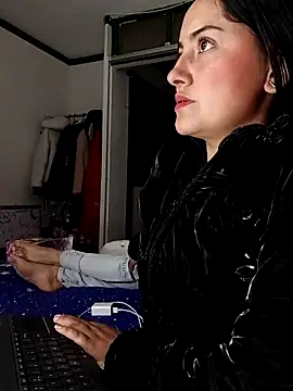 Snapshot of MisNicol chatting on 02/07/26, 12:07 MisNicol online show from 02/07/26, 12:07