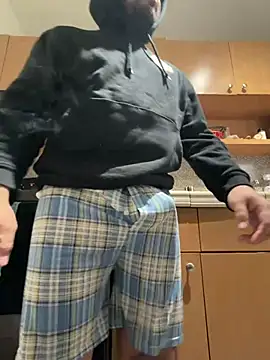 Snapshot of Samcan3 chatting on 02/05/26, 10:44 Samcan3 online show from 02/05/26, 10:44