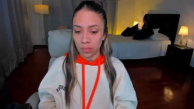 Zara Wolf  online show from 02/22/26, 11:12