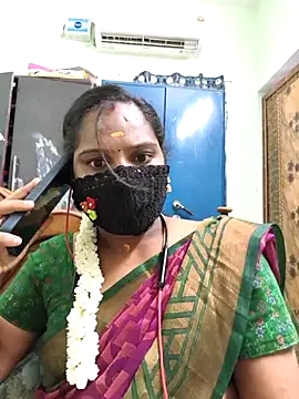 Tamil Pallavi online show from 04/09/26, 03:41