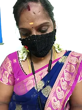 Tamil Pallavi online show from 04/19/26, 05:25