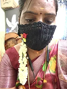 Tamil Pallavi online show from 06/12/26, 04:21