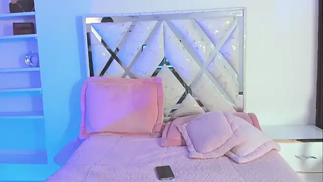 ElenaLauren online show from 02/07/26, 01:52