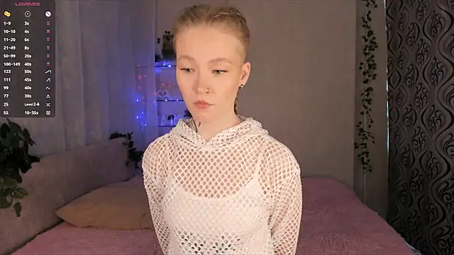 Snapshot of MaireLanda chatting on 03/10/26, 04:27 MaireLanda online show from 03/10/26, 04:27