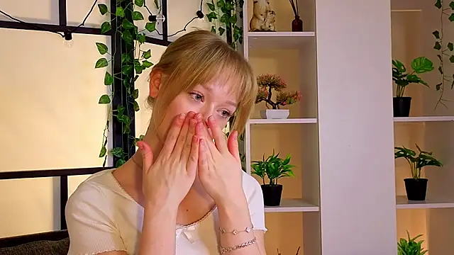 Snapshot of MatthewHoffis chatting on 02/14/26, 09:04 MatthewHoffis online show from 02/14/26, 09:04