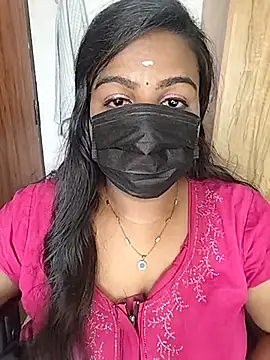 Snapshot of Tamil_Shara chatting on 07/20/26, 10:39 Tamil Shara online show from 07/20/26, 10:39