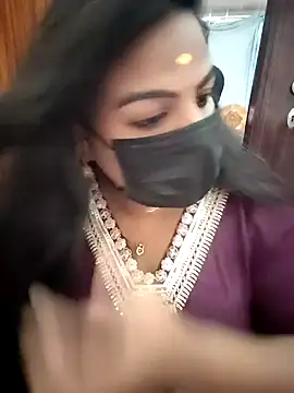 Snapshot of Tamil_Shara chatting on 04/19/26, 02:29 Tamil Shara online show from 04/19/26, 02:29