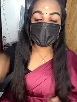 Snapshot of Tamil_Shara chatting on 04/21/26, 07:59 Tamil Shara online show from 04/21/26, 07:59
