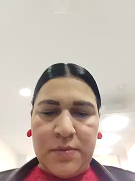 Snapshot of Maira-11 chatting on 12/16/25, 12:09 Maira-11 online show from 12/16/25, 12:09