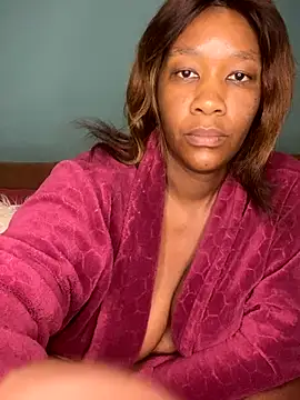 Snapshot of GiantClithpee chatting on 10/03/25, 01:31 GiantClithpee online show from 10/03/25, 01:31