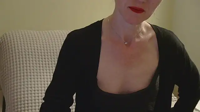 Snapshot of AuroraAG chatting on 05/30/26, 03:17 AuroraAG online show from 05/30/26, 03:17