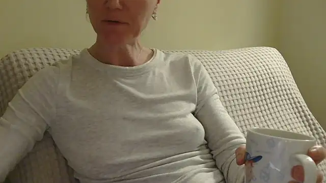 AuroraAG online show from 04/14/26, 08:14