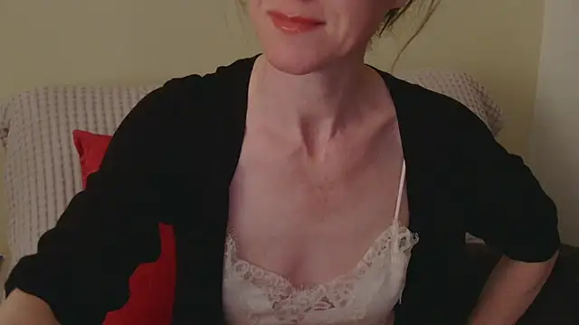 Snapshot of AuroraAG chatting on 04/29/26, 10:30 AuroraAG online show from 04/29/26, 10:30
