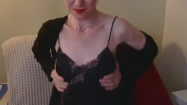 Snapshot of AuroraAG chatting on 04/25/26, 01:41 AuroraAG online show from 04/25/26, 01:41