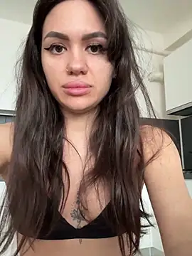 Snapshot of SiennaLuxexx chatting on 02/14/26, 12:38 SiennaLuxexx online show from 02/14/26, 12:38