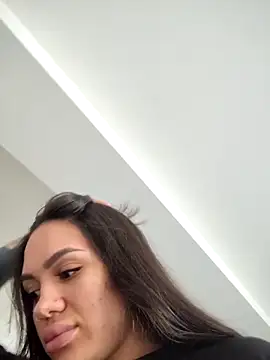 SiennaLuxexx online show from 03/19/26, 12:16